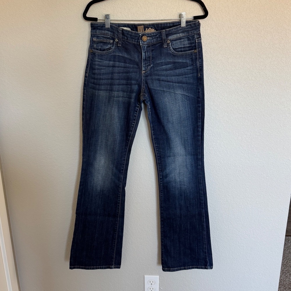 Kut from the Kloth Farrah Baby Bootcut Jeans Dark Wash Blue Size 6 Womens Denim